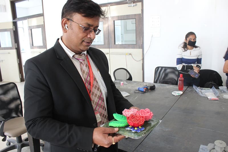 Sculpting Happiness: School Of Fashion Design, Beauty Cosmetology & Interior Design (Sofdbc & Id) Hosts An Eco-friendly Sculpting Workshop On 28 & 29 January 2022.