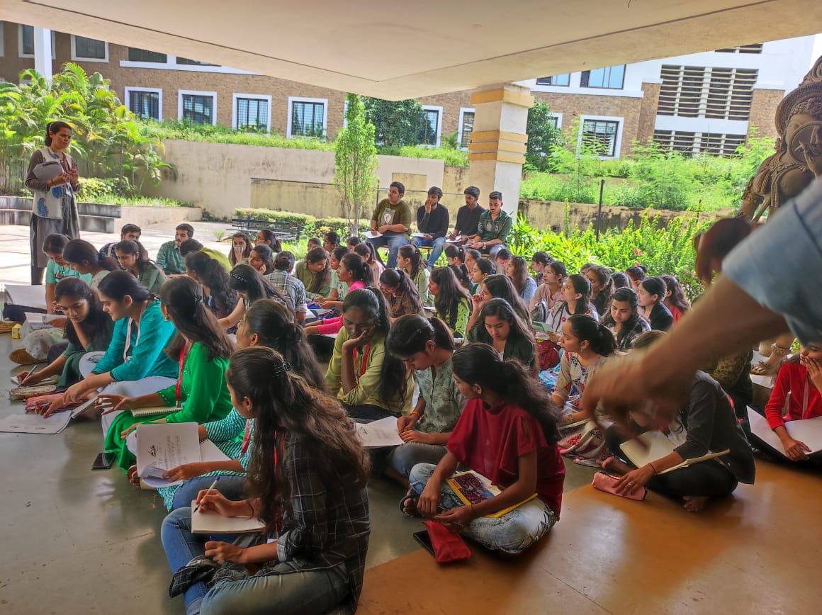 Calligraphy Workshop for Students of School of Design